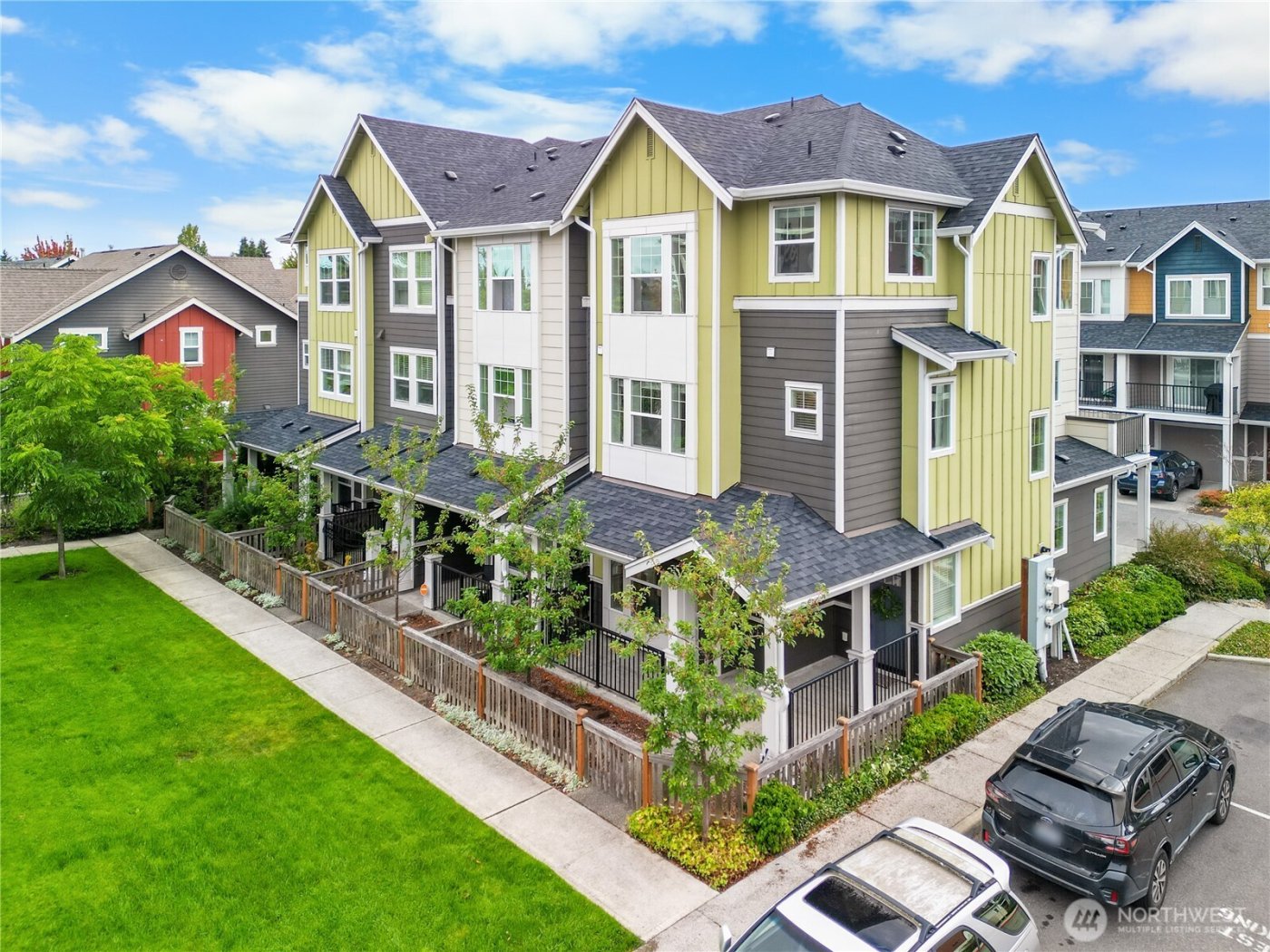 3280 SW Graham Street #601, Seattle, WA 98126