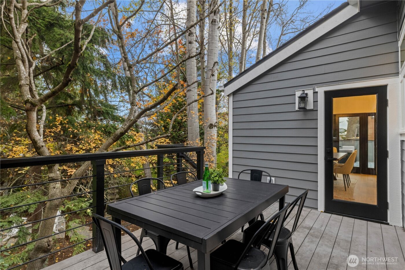 1014 4th Avenue N, Seattle, WA 98109