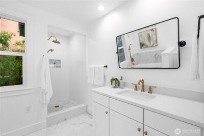 1014 4th Avenue N, Seattle, WA 98109 - Photo 25