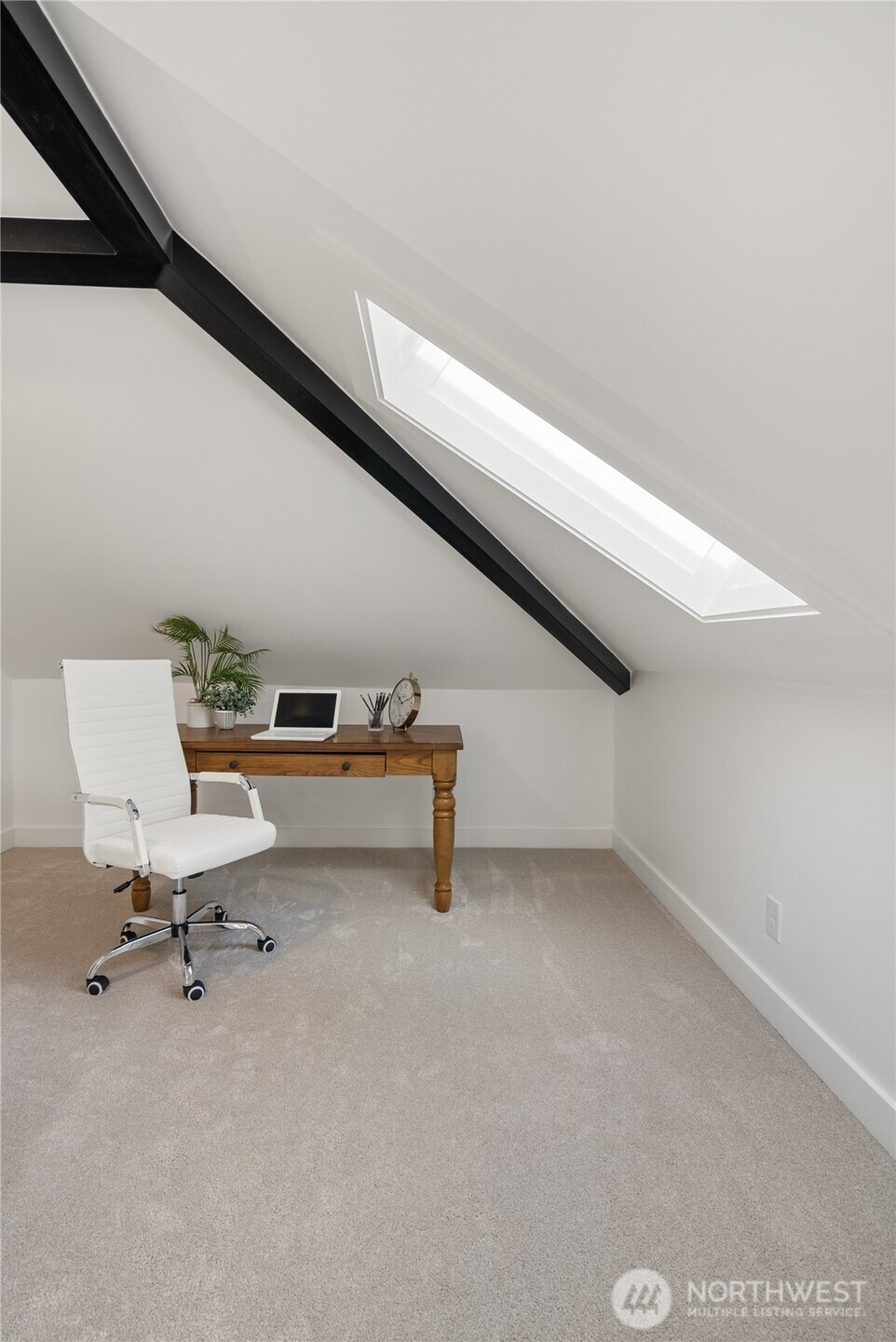 1014 4th Avenue N, Seattle, WA 98109