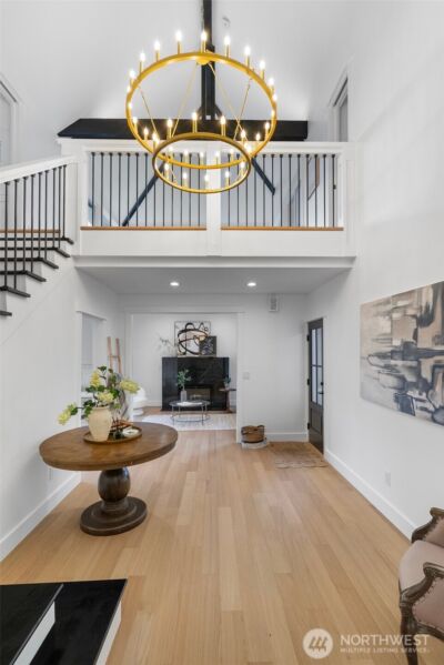 1014 4th Avenue N, Seattle, WA 98109 - Photo 6