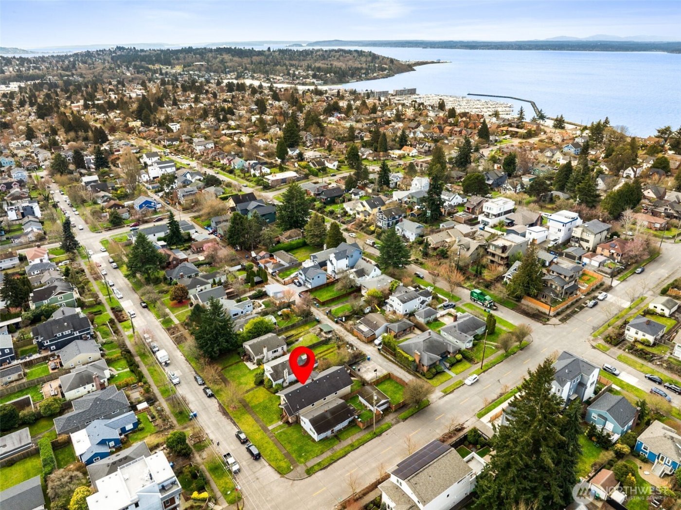 7755 29th Avenue NW, Seattle, WA 98117