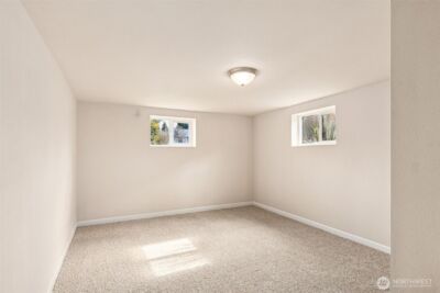 7755 29th Avenue NW, Seattle, WA 98117 - Photo 23