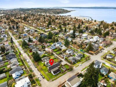 7755 29th Avenue NW, Seattle, WA 98117 - Photo 3