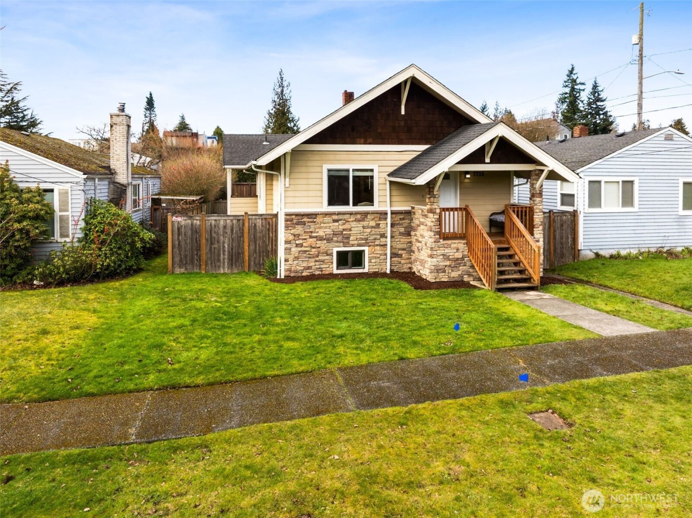 7755 29th Avenue NW, Seattle, WA 98117