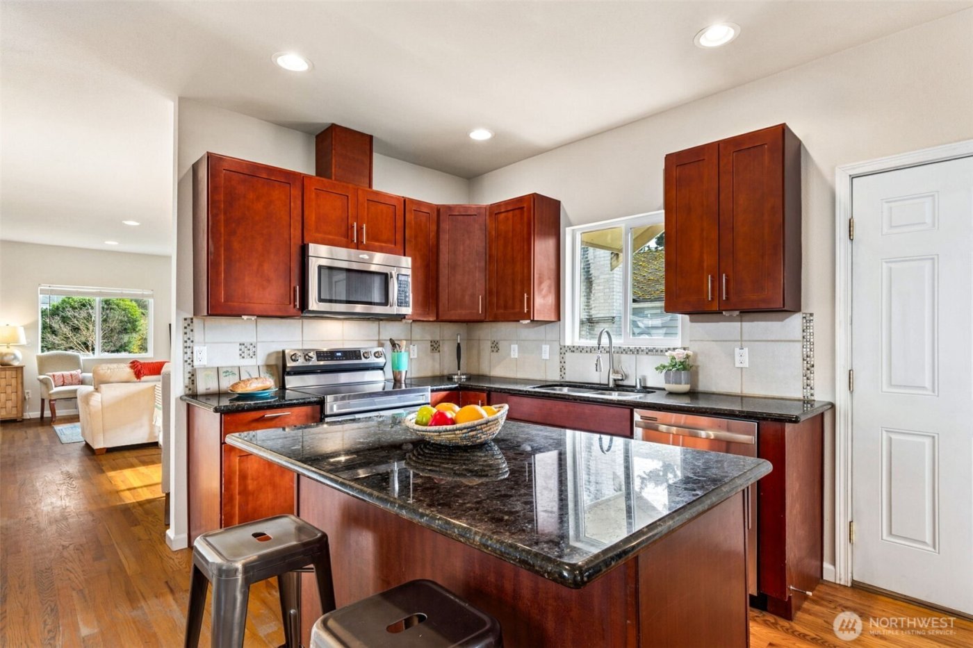 7755 29th Avenue NW, Seattle, WA 98117