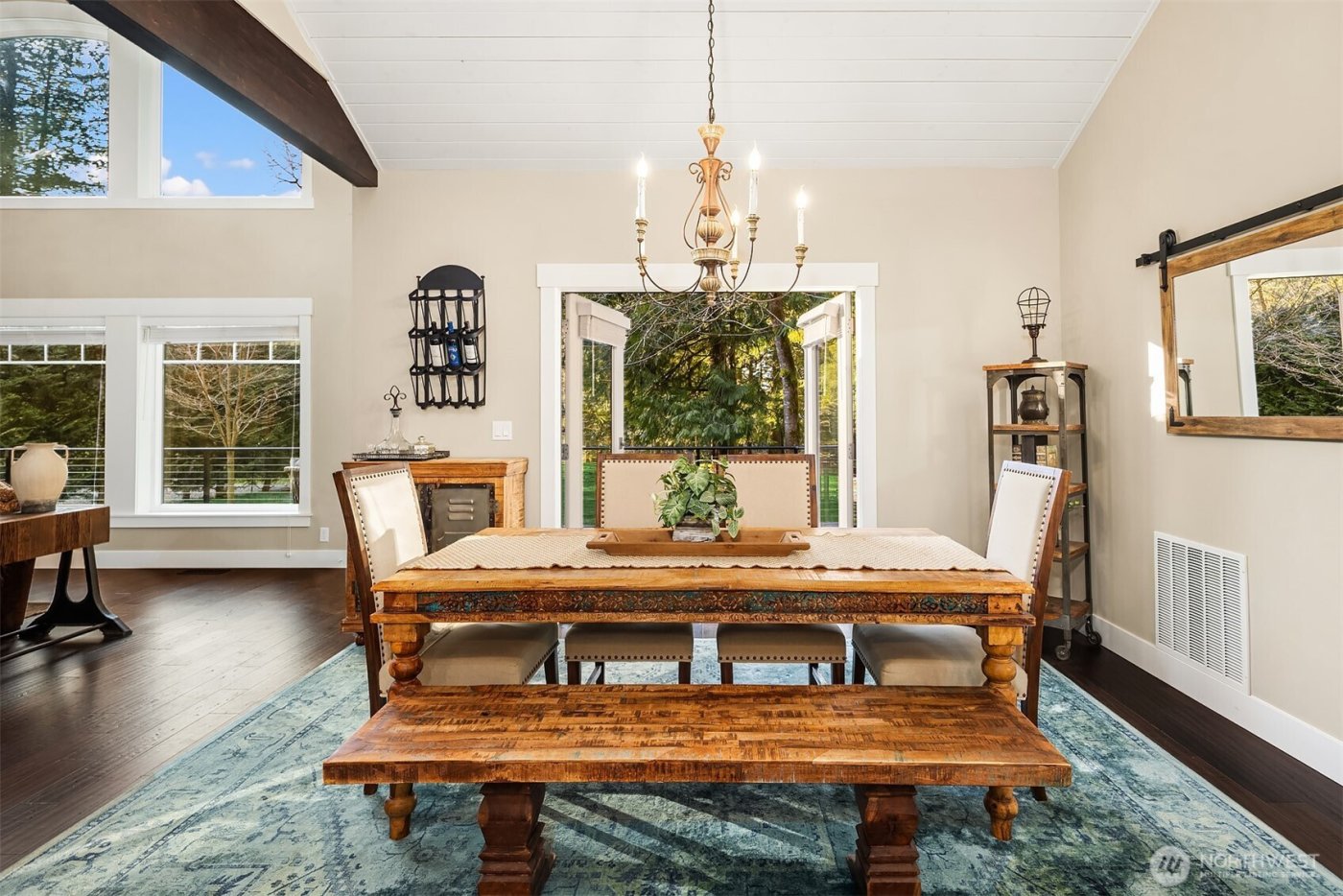 7315 Moon Valley Rd SE, North Bend, WA 98045