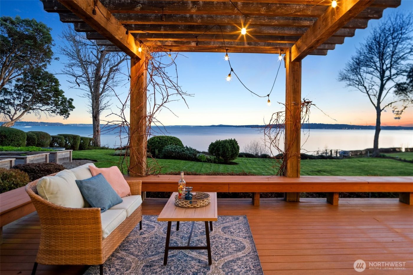 12388 NE Marine View Drive , Kingston, WA 98346
