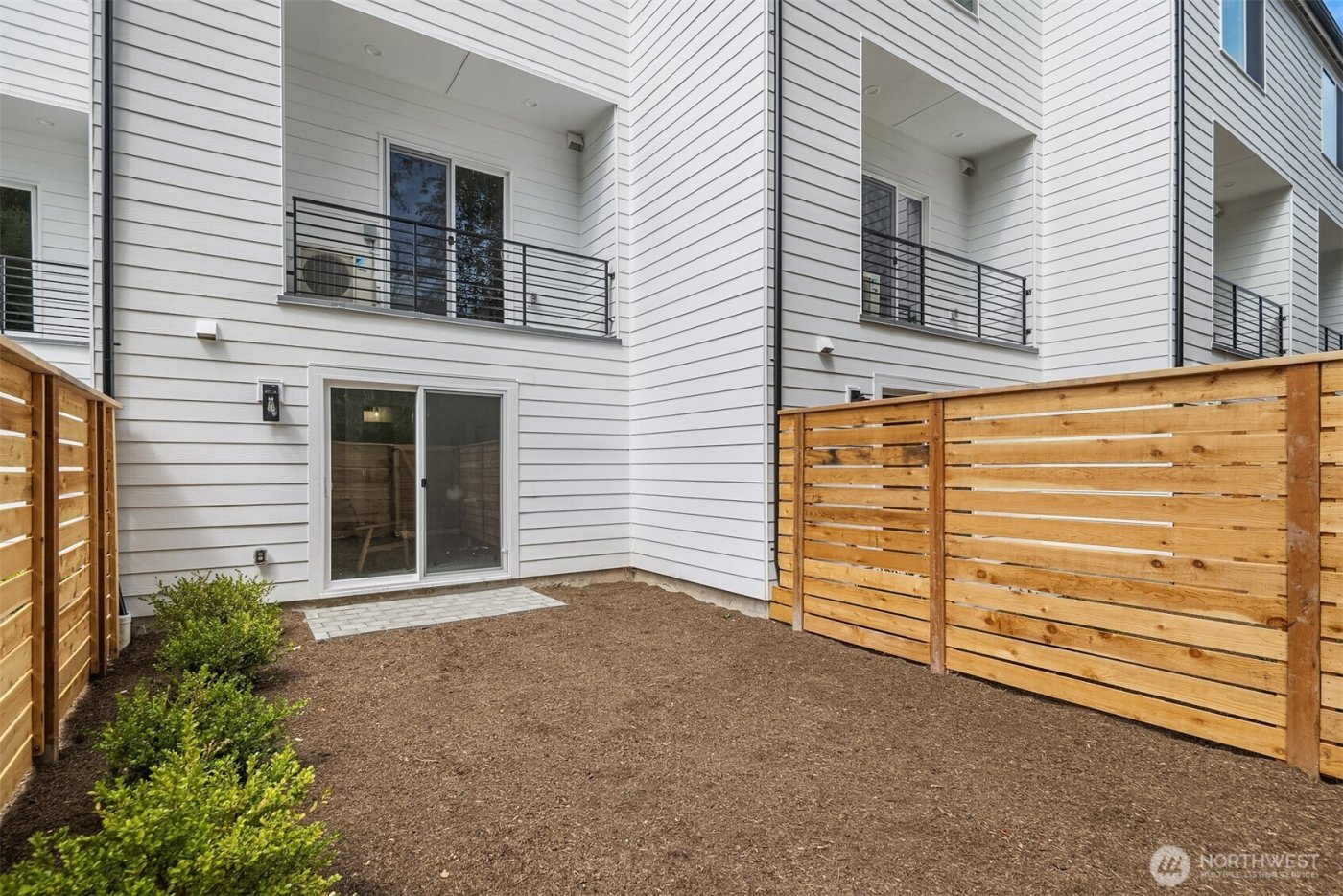 1520 Hollow Dale Place #E, Everett, WA 98204
