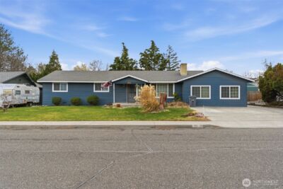 1711 W 15th Avenue , Kennewick, WA 99337