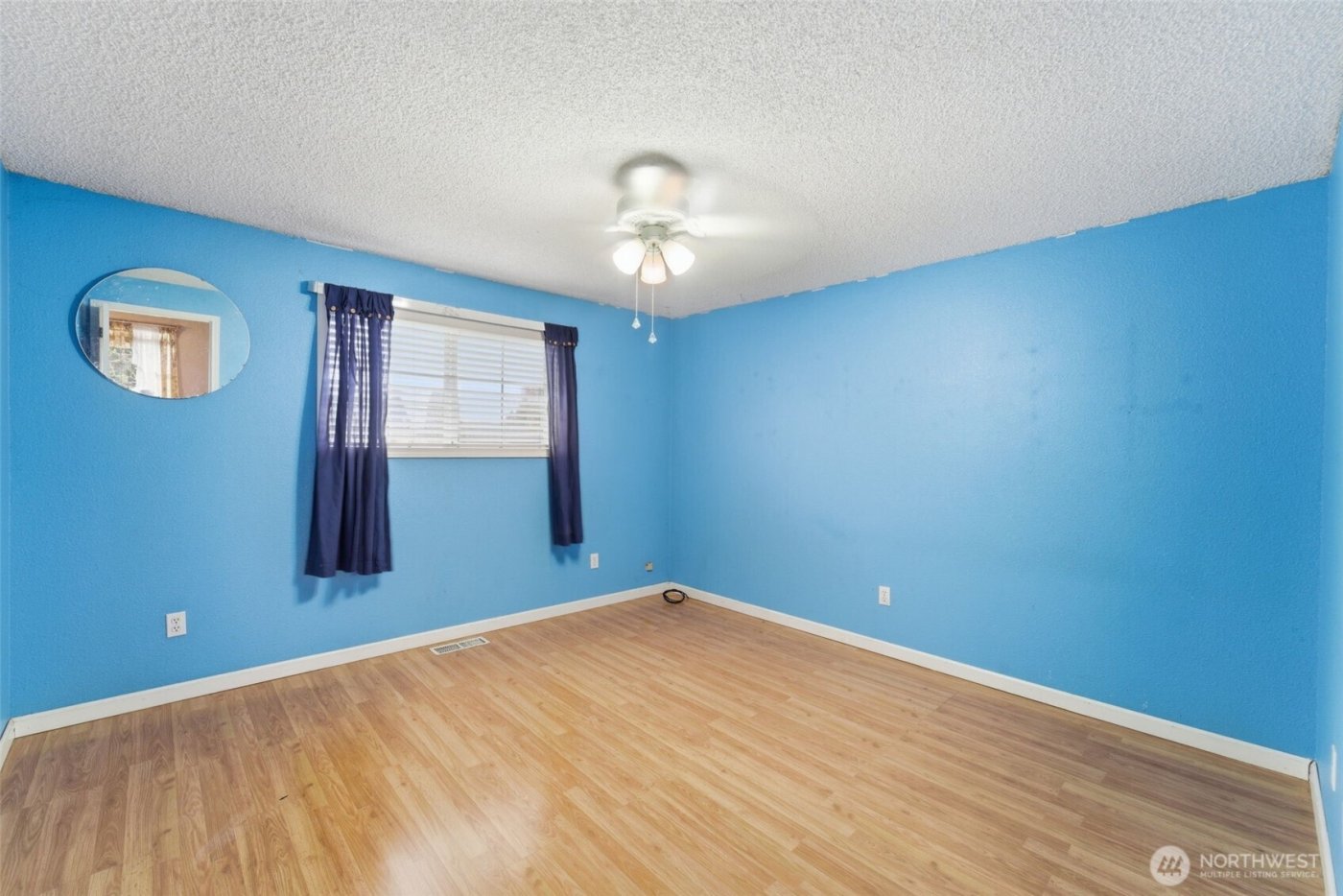 1711 W 15th Avenue , Kennewick, WA 99337