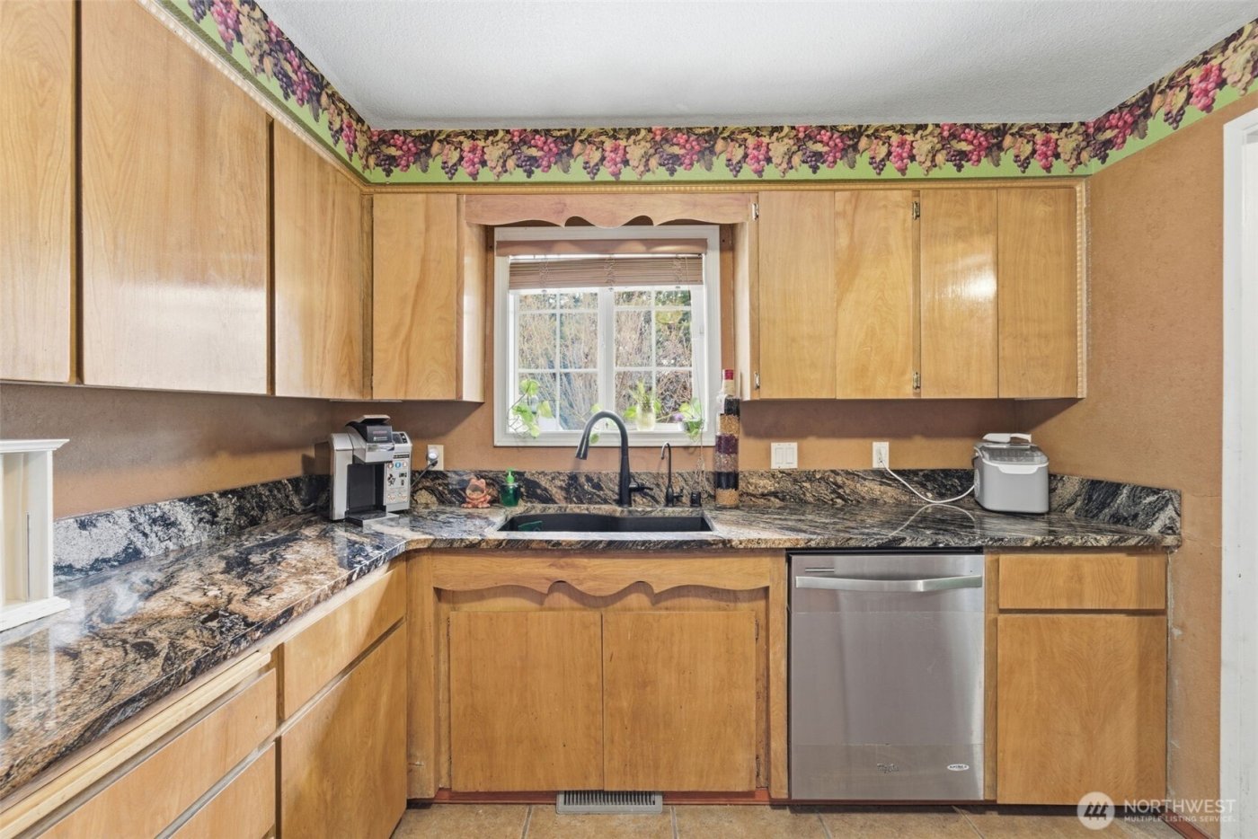 1711 W 15th Avenue , Kennewick, WA 99337