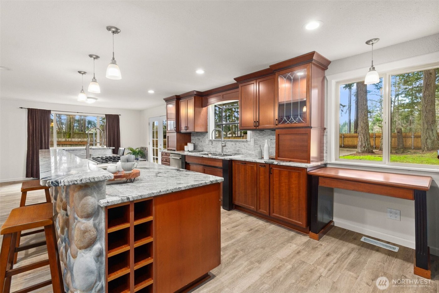 4605 Timberline Drive SE, Lacey, WA 98503