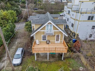 2071 Gilman Drive W, Seattle, WA 98119 - Photo 5