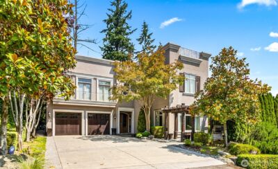 9820 NE 16th Street , Bellevue, WA 98004