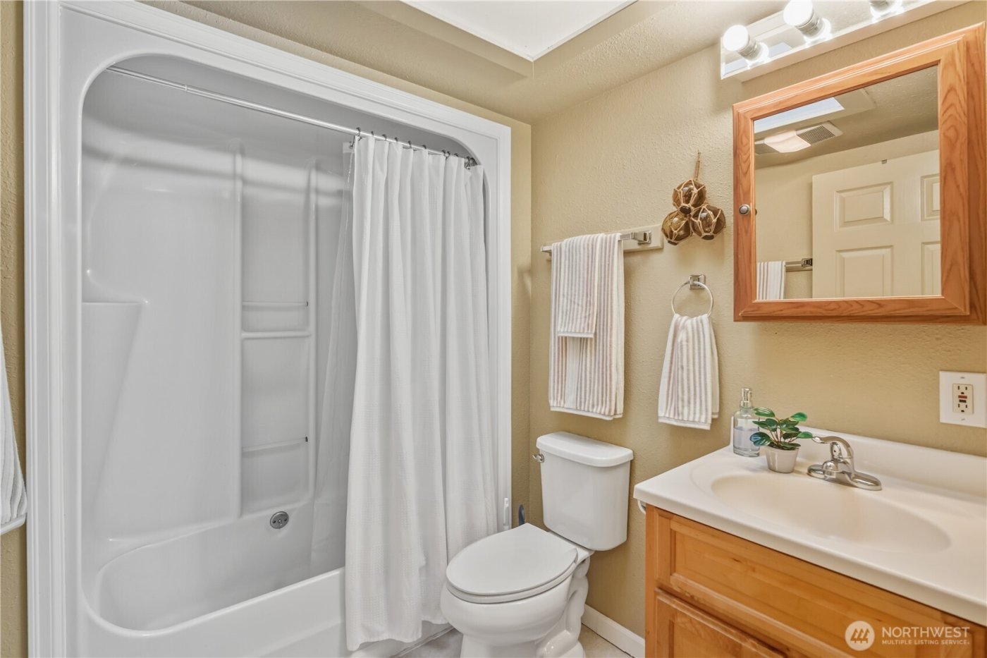 613 Hancock Street , Port Townsend, WA 98368