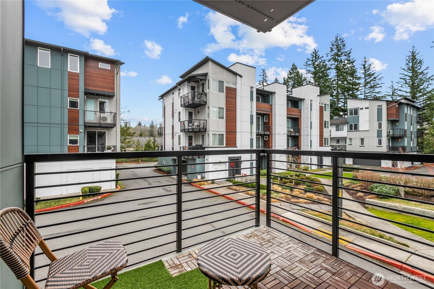 23103 NE 8th St #E1, Sammamish, WA 98074