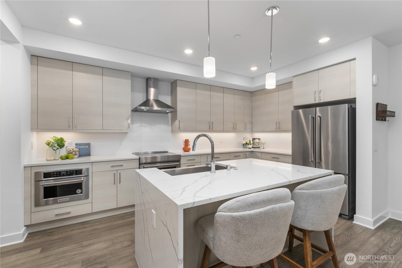 23103 NE 8th St #E1, Sammamish, WA 98074