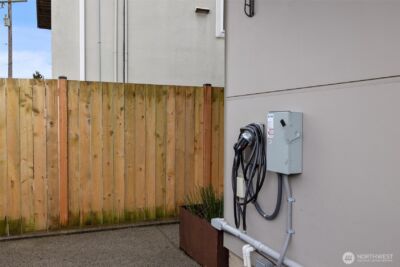 2409 W Boston Street #A, Seattle, WA 98199 - Photo 30