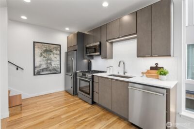 2409 W Boston Street #A, Seattle, WA 98199 - Photo 4