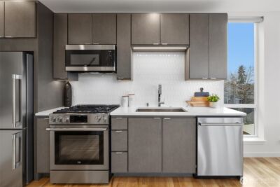 2409 W Boston Street #A, Seattle, WA 98199 - Photo 5