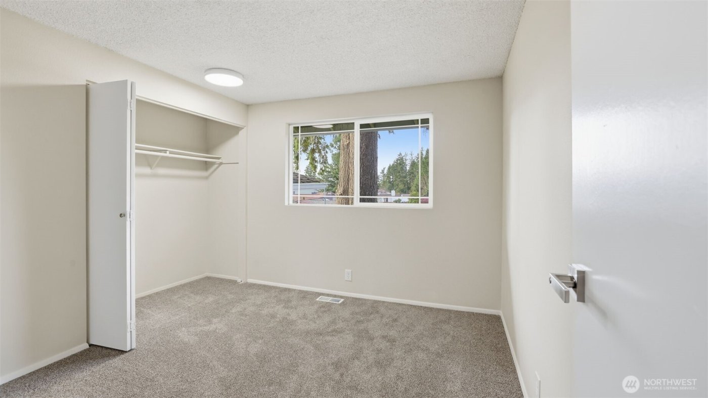 15667 SE Fairwood Boulevard , Renton, WA 98058