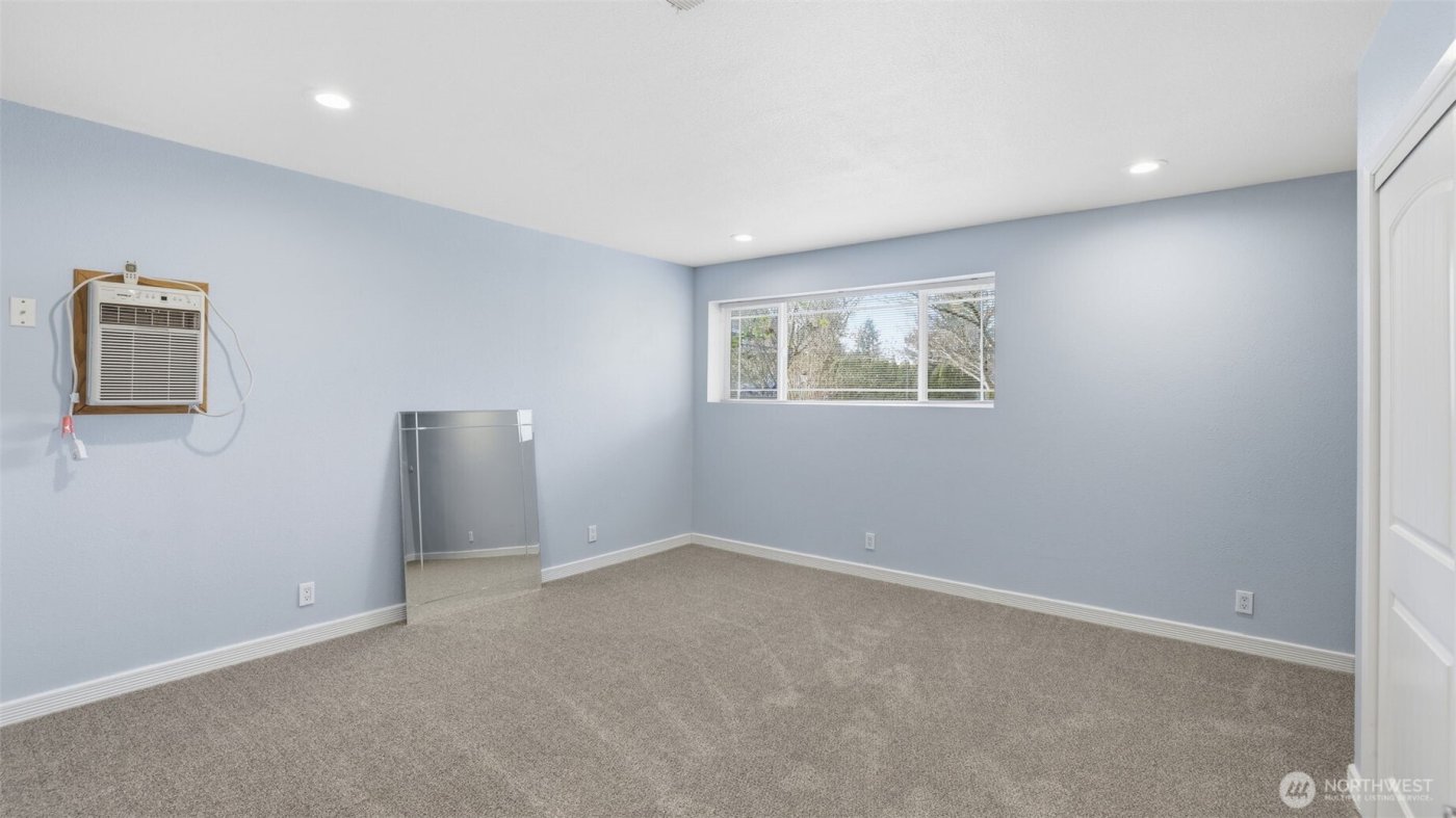 15667 SE Fairwood Boulevard , Renton, WA 98058