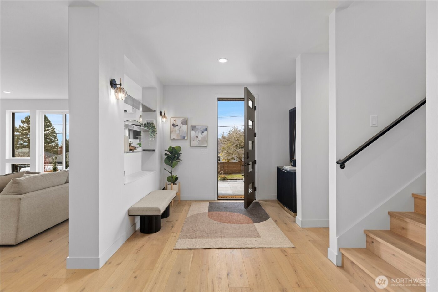 2558 30th Avenue W, Seattle, WA 98199