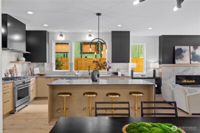 2558 30th Avenue W, Seattle, WA 98199 - Photo 5