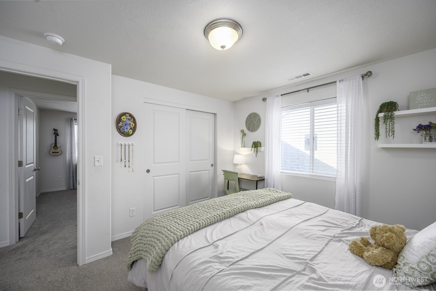 739 N Doumit Drive , Moses Lake, WA 98837