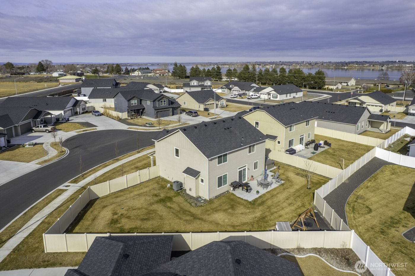 739 N Doumit Drive , Moses Lake, WA 98837