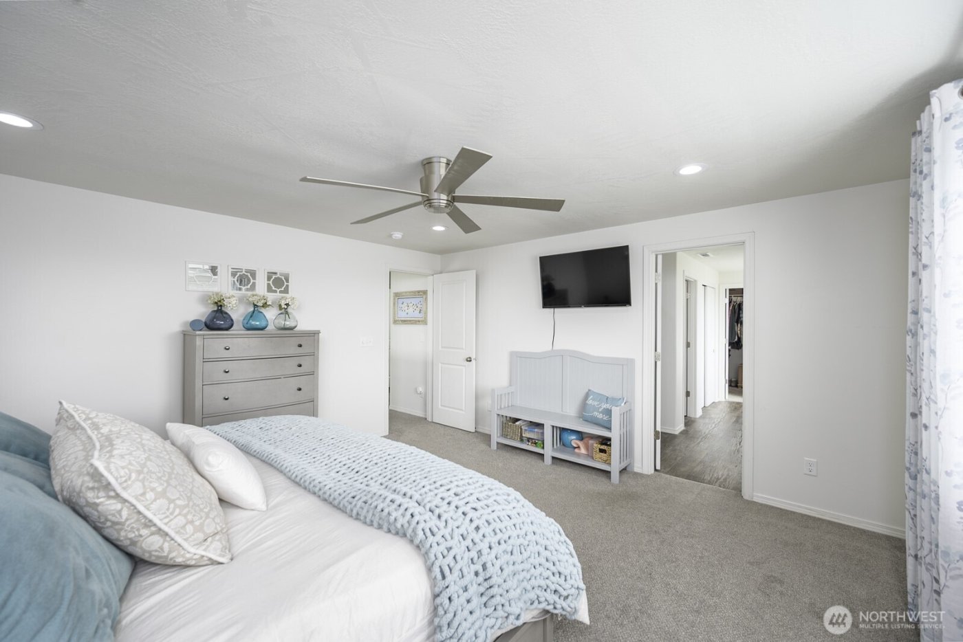 739 N Doumit Drive , Moses Lake, WA 98837