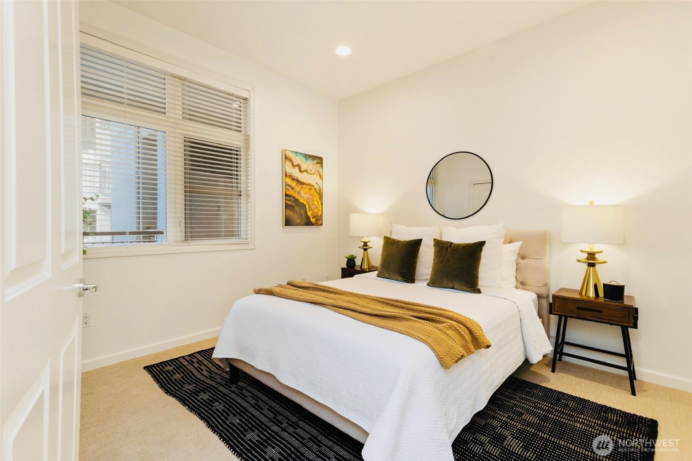 520 6th Avenue #4003, Kirkland, WA 98033