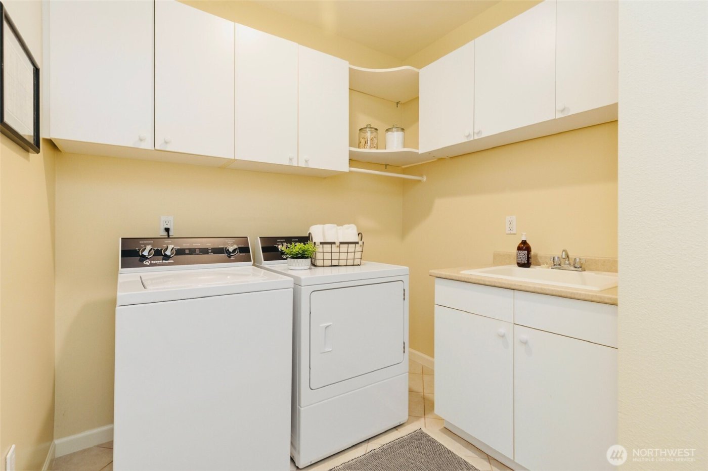 520 6th Avenue #4003, Kirkland, WA 98033