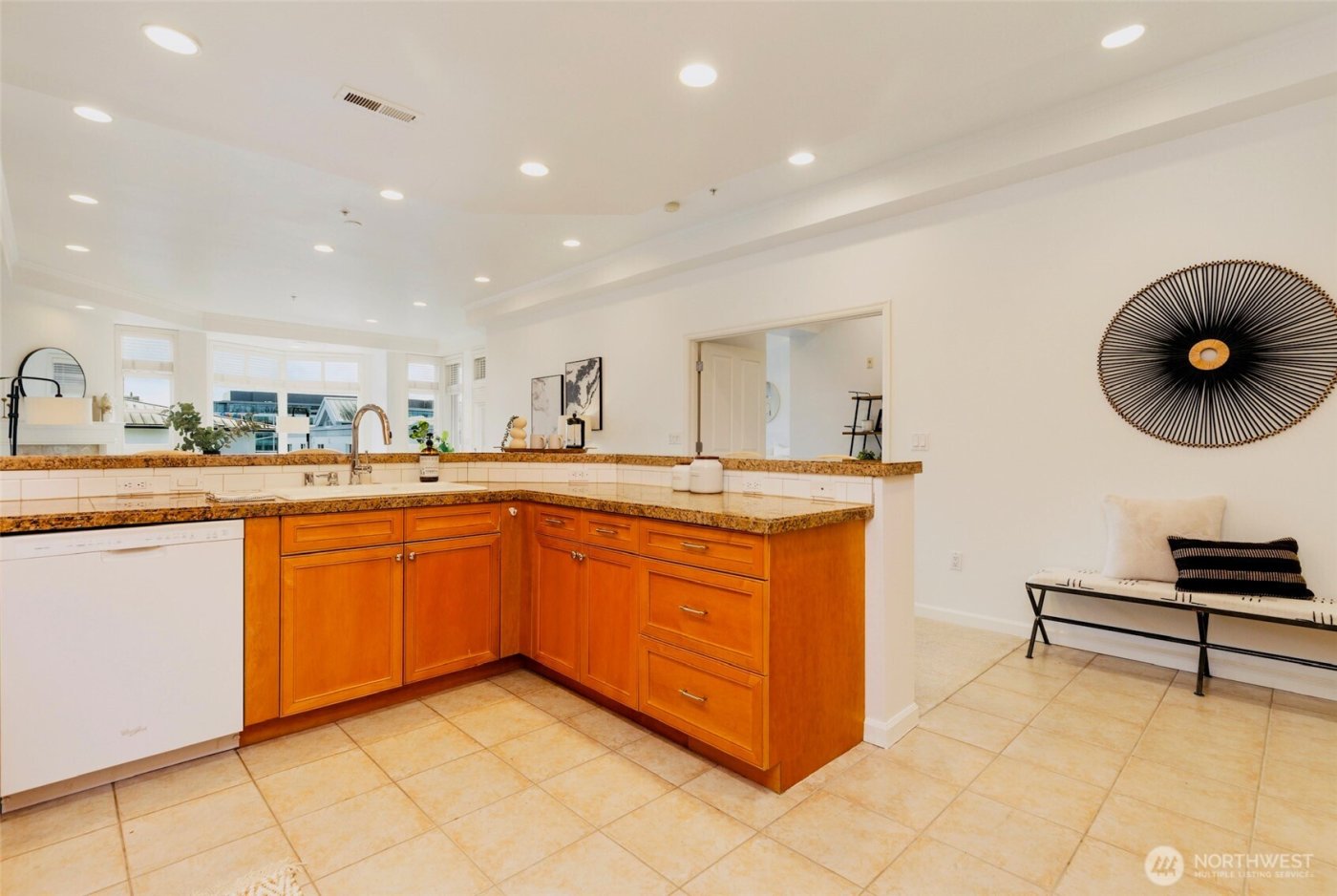 520 6th Avenue #4003, Kirkland, WA 98033