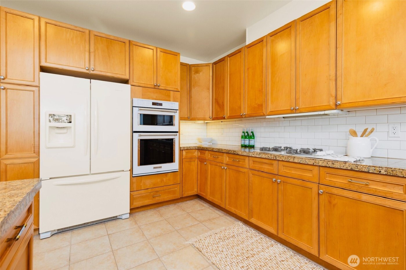 520 6th Avenue #4003, Kirkland, WA 98033