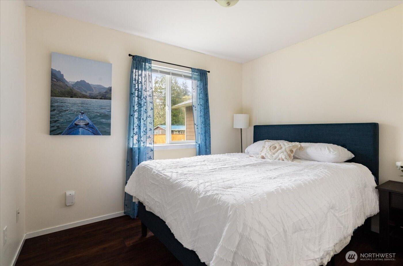 7882 Blakely Avenue , Clinton, WA 98236