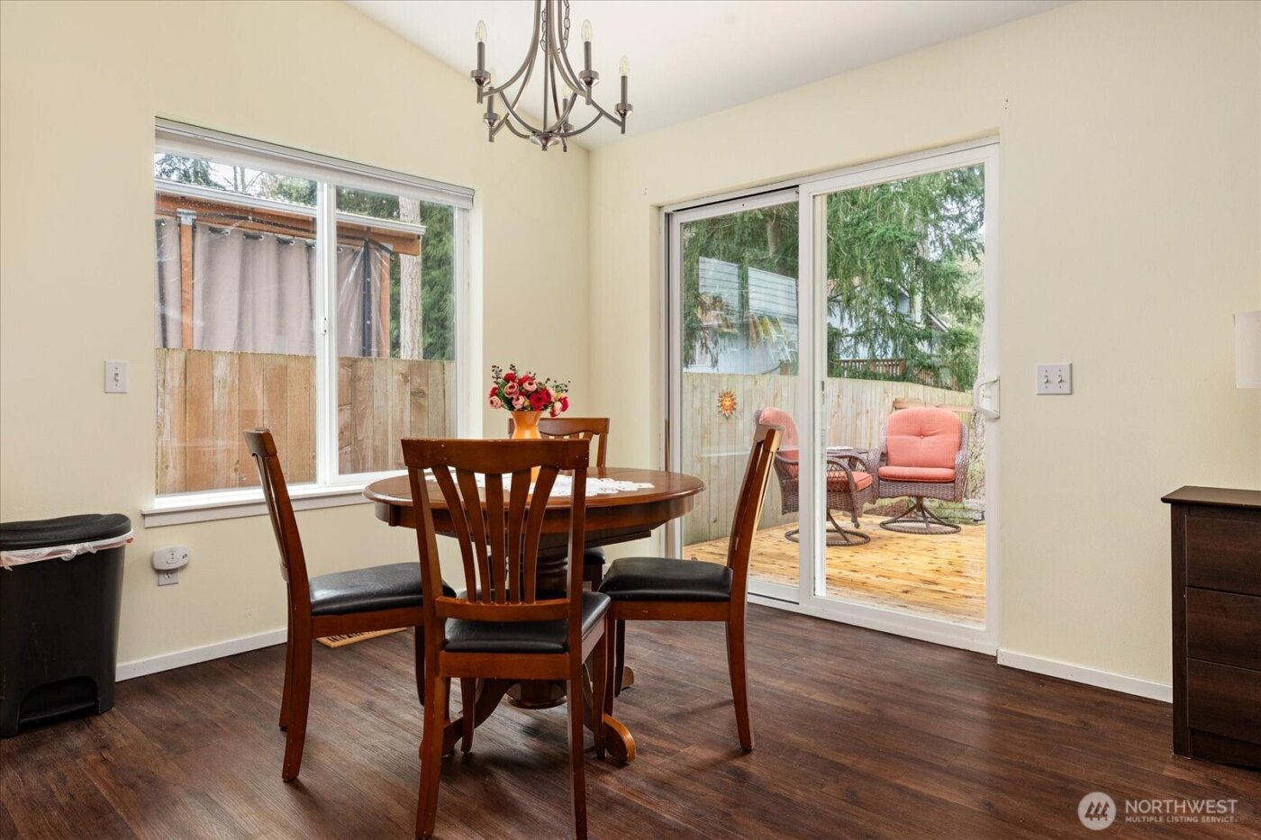 7882 Blakely Avenue , Clinton, WA 98236