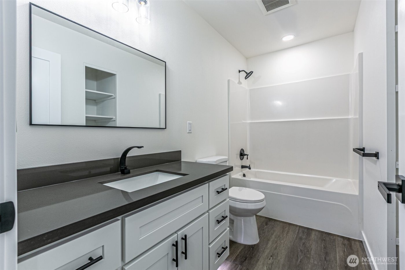 17904 Rising Ct SE, Yelm, WA 98597