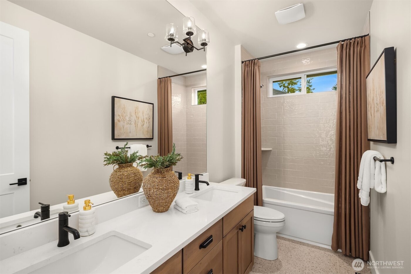 7271 152nd Avenue NE, Redmond, WA 98052