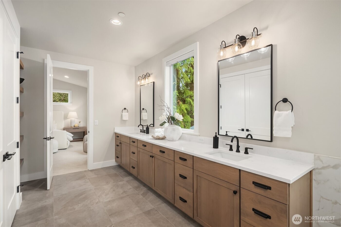 7271 152nd Avenue NE, Redmond, WA 98052
