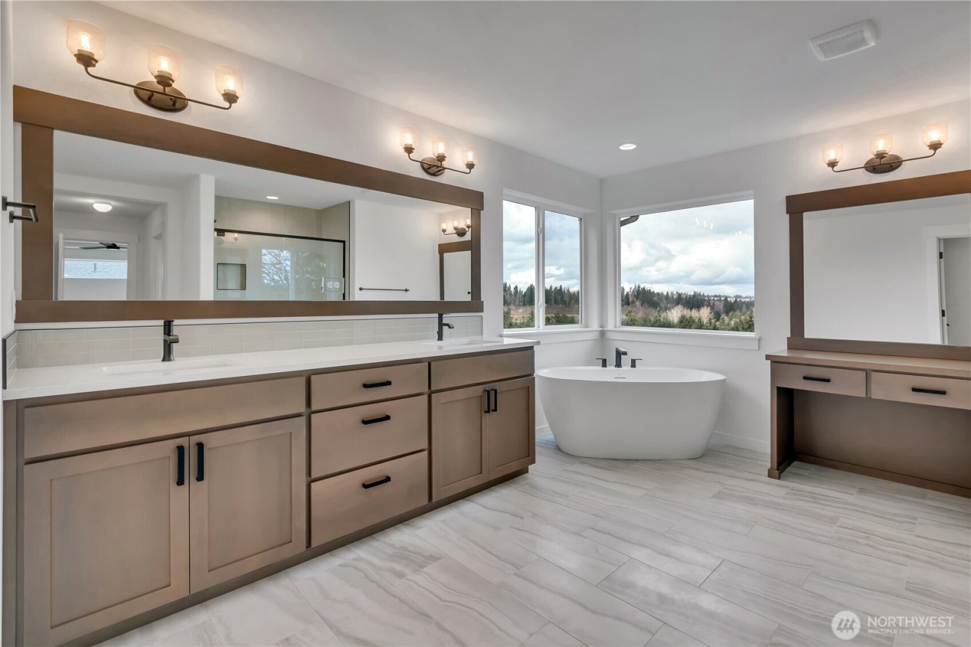 16210 76th Avenue Ct E, Puyallup, WA 98375