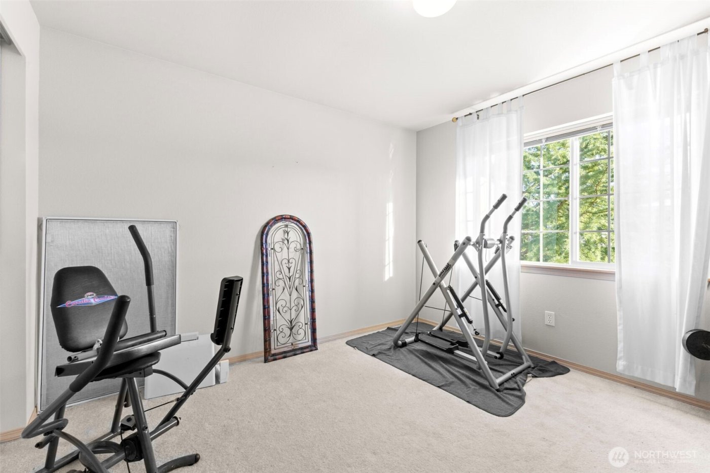 207 Williams Boulevard NE, Orting, WA 98360