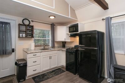 131 Robinson Road , Port Angeles, WA 98362 - Photo 25
