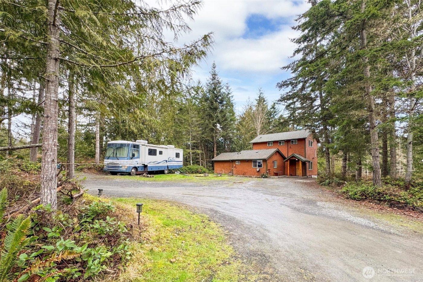 131 Robinson Road , Port Angeles, WA 98362