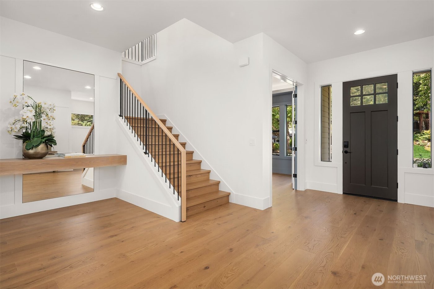 142 160th Avenue SE, Bellevue, WA 98008