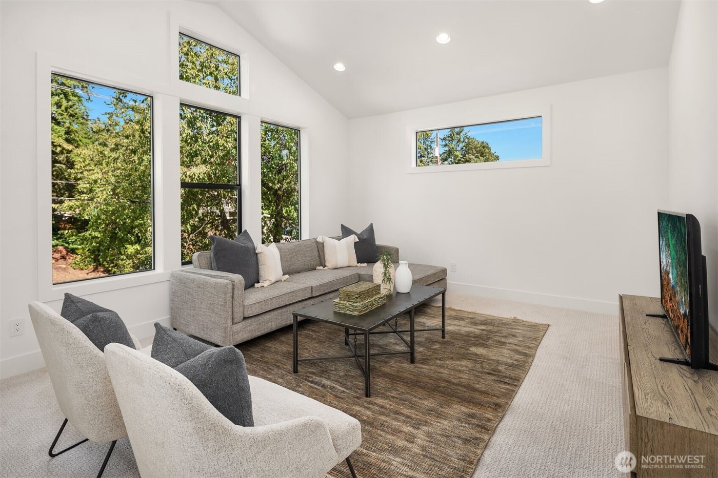 142 160th Avenue SE, Bellevue, WA 98008