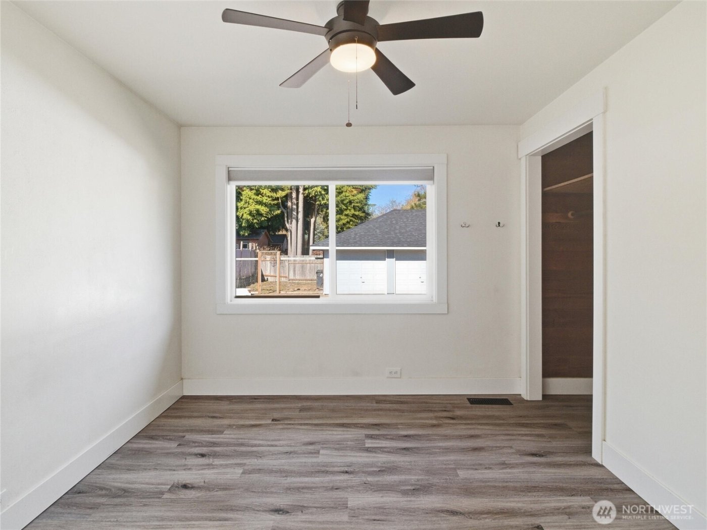 2016 Dickinson Avenue NW, Olympia, WA 98502