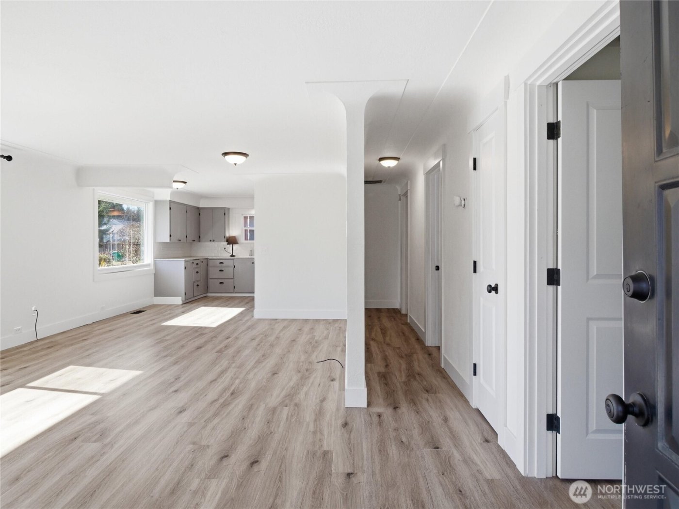 2016 Dickinson Avenue NW, Olympia, WA 98502