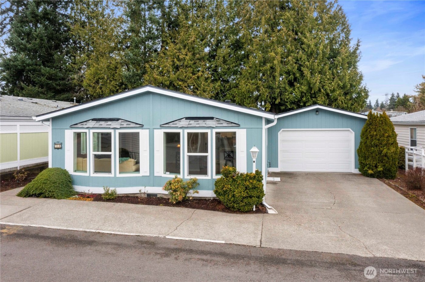 32820 20th Ave S #24, Federal Way, WA 98003